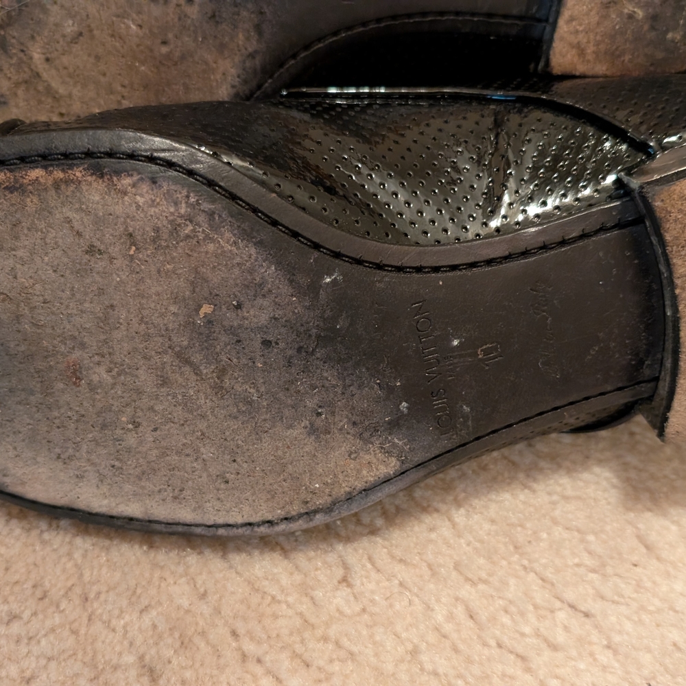 Louis Vuitton Black Patent Leather Lasercut Accents Oxfords - Picture 10 of 11